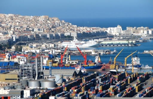 Oran: Belaib met en garde contre la libération de marchandises au port en infraction à la réglementation