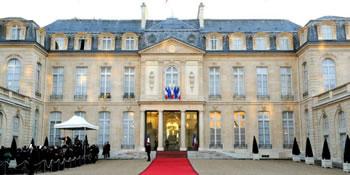 Porteur d&rsquo;un message du président Bouteflika: Lamamra reçu par Hollande