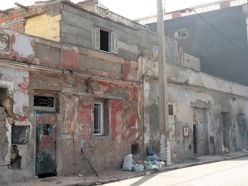 Relogés dernièrement: Des citoyens réoccupent leurs immeubles menaçant ruine