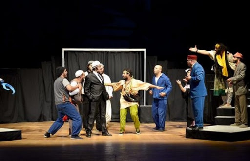 Théâtre: « El guerrab oua salihine », un appel au renoncement à la paresse