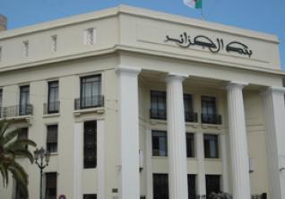 Algérie-Fonds informels: plus de 3 milliards DA drainés par les banques
