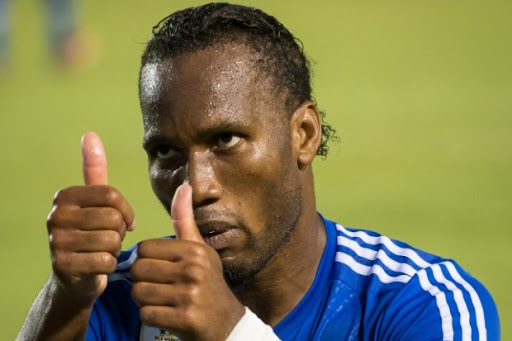 Drogba remotive ses anciens coéquipiers de Chelsea