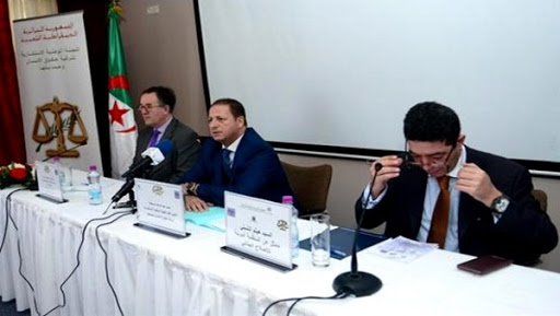 Droits de l’homme: un atelier de formation au profit des personnes chargées de l’application de la loi