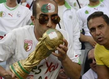 Eliminatoires du mondial 2018: Gourcuff et son équipe sous pression,  Les Algériens croisent les doigts