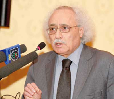 En Algérie, le CNES et le gouvernement sur la même longueur d’ondes