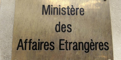 France – Algérie : un ex-ambassadeur prend la plume