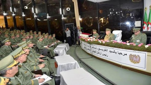 Gaïd Salah appelle les éléments de l&rsquo;ANP à être conscients de la délicatesse de leur mission pour contrer tout danger