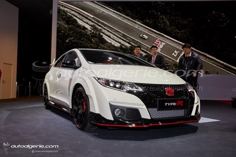 Honda : La Civic Type R élue Sportive de l’année 2015 par le magazine Échappement