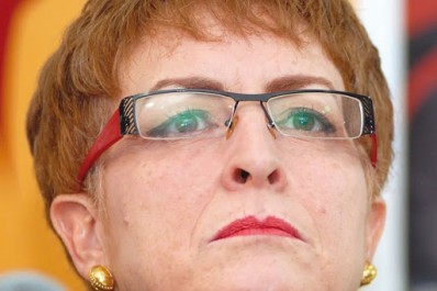 khalida Toumi, signataire de la lettre des 19, “Nous savons des choses très graves”