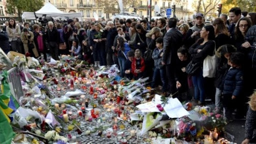 La France se recueille pour un dernier hommage aux victimes des attentats du 13 novembre