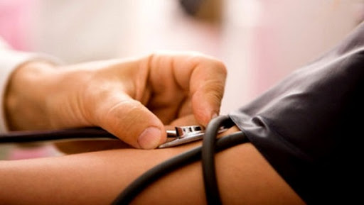 Nécessité d’un régime alimentaire équilibré pour éviter l’hypertension artérielle
