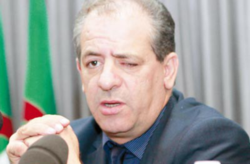 Pagaille au parlement : traité de «Kabyle de service» El Hadi Ould Ali quitte l’hémicycle (VIDÉO)