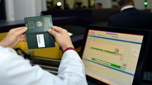 Passeports biométriques pour les Algériens établis en France: un taux d&rsquo;enrôlement de près de 60%