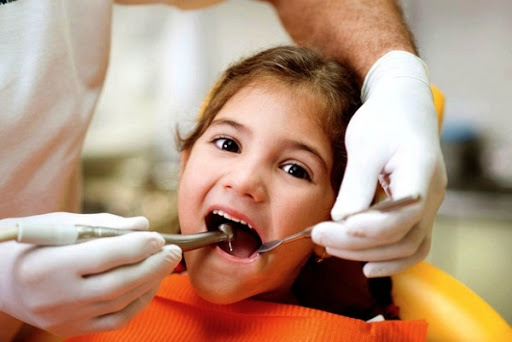 Près de 68 % des élèves au niveau national présentent des caries dentaires