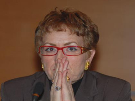 Quelques jours après la lettre des 19,  Khalida Toumi attaque Saâdani et se démarque de l’opposition