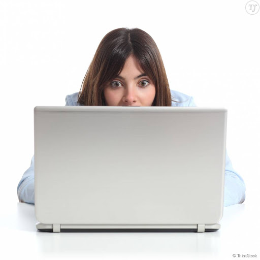 Quelqu&rsquo;un peut-il savoir que je l&rsquo;espionne sur Facebook ?