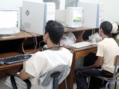 Sécurité et libertés à l’ère de la violence exacerbée Le rempart technologique