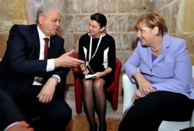 Sellal s&rsquo;entretient à La Valette avec la chancelière allemande, Angela Merkel