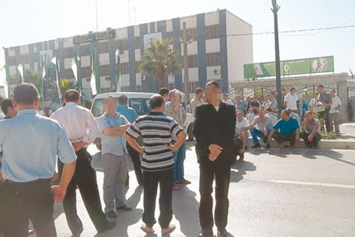 Enit el-bayadh Sans salaire depuis plus de 10 mois, 600 travailleurs dans la rue