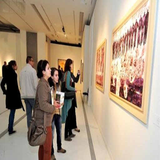 Une exposition en hommage à Lazhar Hakkar à Alger