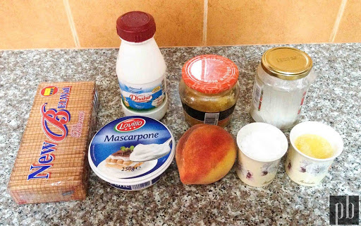 Verrine compote de pomme, mascarpone et pêches