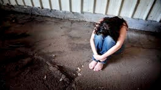 Violences sexuelles contre les adolescentes: une victime sur cinq dépose plainte
