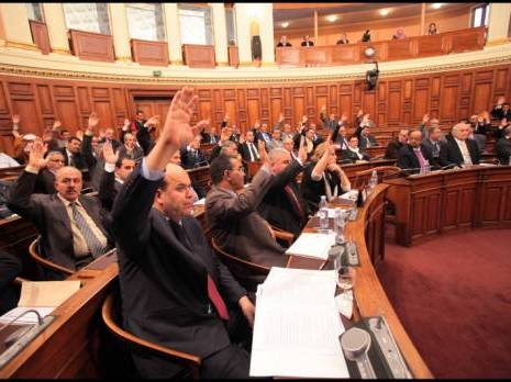 Adoption de la loi portant procédures inhérentes à la protection de la femme