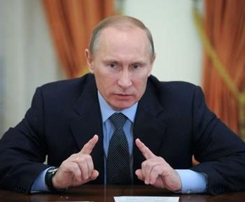 Adulé par les russes, il surprend ses amis et agace les occidentaux, Poutine : le nouveau tsar de Moscou