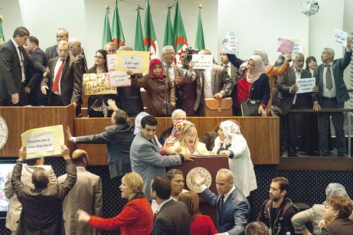 APN : un spectacle qui en dit long