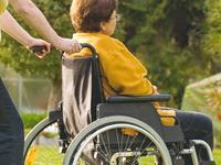 Célébration de la journée internationale des handicapés, Médéa : bus aménagé, fauteuils et tricycles