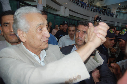 Décès de Hocine Ait Ahmed: Bouteflika décrète un deuil national de huit jours