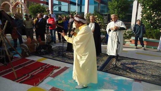 Des spectacles de goual, de la poésie et des jeux de matreg à Mahdia (Tiaret)