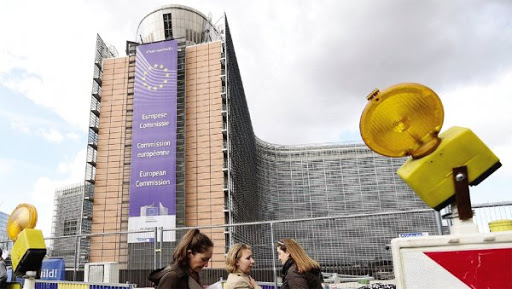 Déséquilibre entre importations et exportations