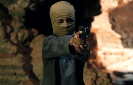 Ecole de terreur : Une vidéo de Daech montre des enfants exécuter six détenus syriens