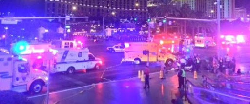 Las Vegas: une voiture fonce dans la foule, un mort et 37 blessés