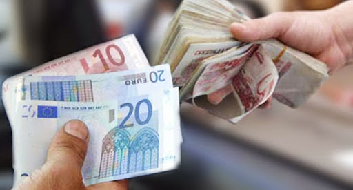 L&rsquo;Euro flambe sur le marché parallèle : Le Dollar à un niveau historique face au Dinar Algérien