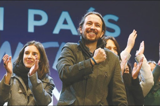 Podemos et ciudadanos privent les conservateurs de la majorité absolue au parlement, Élections en Espagne : fin du bipartisme