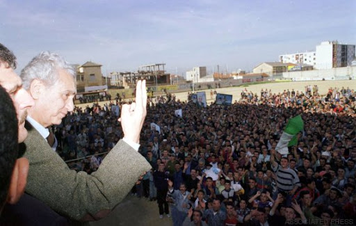 Pour l&rsquo;histoire: Janvier 1992, Hocine Aït Ahmed dénonce le coup d&rsquo;Etat et appelle à préserver la paix civile