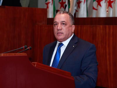 Questions Orales à l’APN – Sellal à propos de l’utilisation de la langue arabe dans les institutions publiques Un grand pas a été franchi