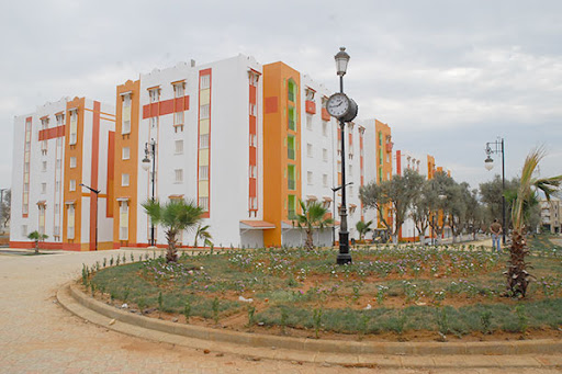 Tebboune: Les walis et les maires refusent de distribuer 115.000 logements