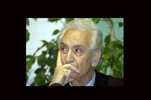 Une cérémonie de recueillement aura lieu à lausanne mardi 29 décembre Rapatriement de la dépouille de Hocine Ait Ahmed jeudi, enterrement vendredi