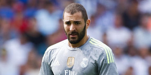 Valls : « Benzema ? Un grand sportif doit être exemplaire »