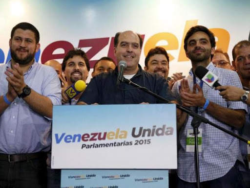 Victoire historique de l’opposition aux élections législatives vénézuéliennes