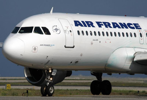 Vol Alger-Paris d’Air France : atterrissage d’urgence, que s’est-il passé ?