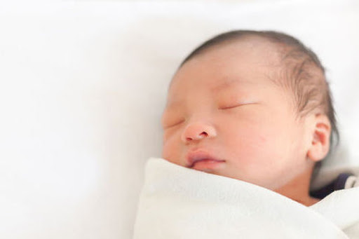 Après son cancer, elle donne naissance au 1er bébé issu d&rsquo;une congélation ovocytaire