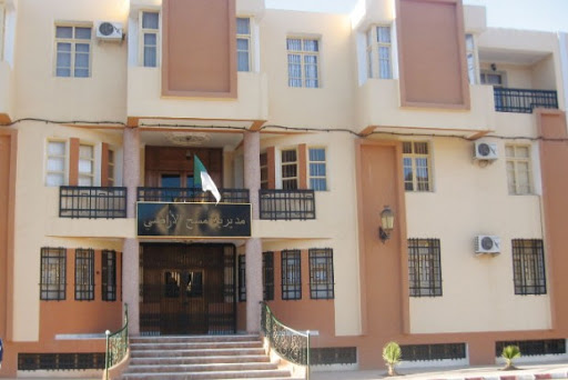 Cadastre et bureaucratie: L’attente, l’épreuve imposée aux citoyens