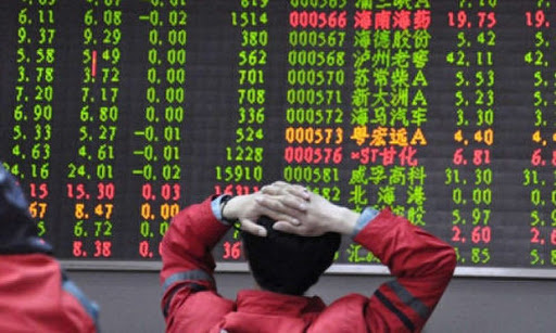 Chine: les Bourses ferment après une chute de 7%