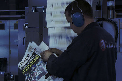 « Contre-pouvoirs » : dans les couloirs du quotidien algérien « El Watan »