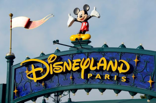 Disneyland Paris: un homme arrêté avec des armes et un Coran