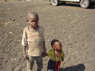 Elles comptent de nombreux enfants: 49 familles africaines dans la rue